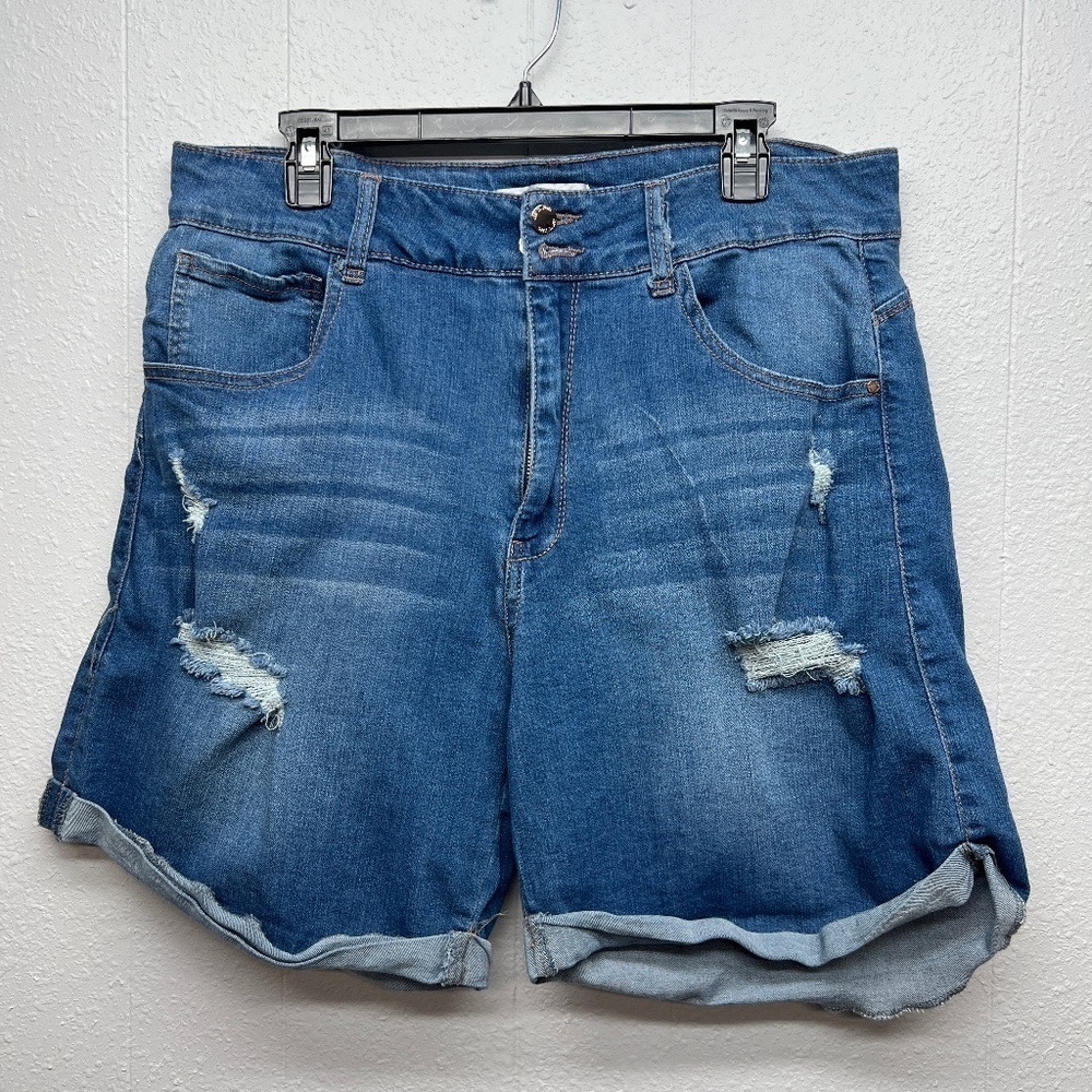 C'est Toi Distressed High Rise 5-Pocket Cut-Off Women's Denim Shorts Size 3XL